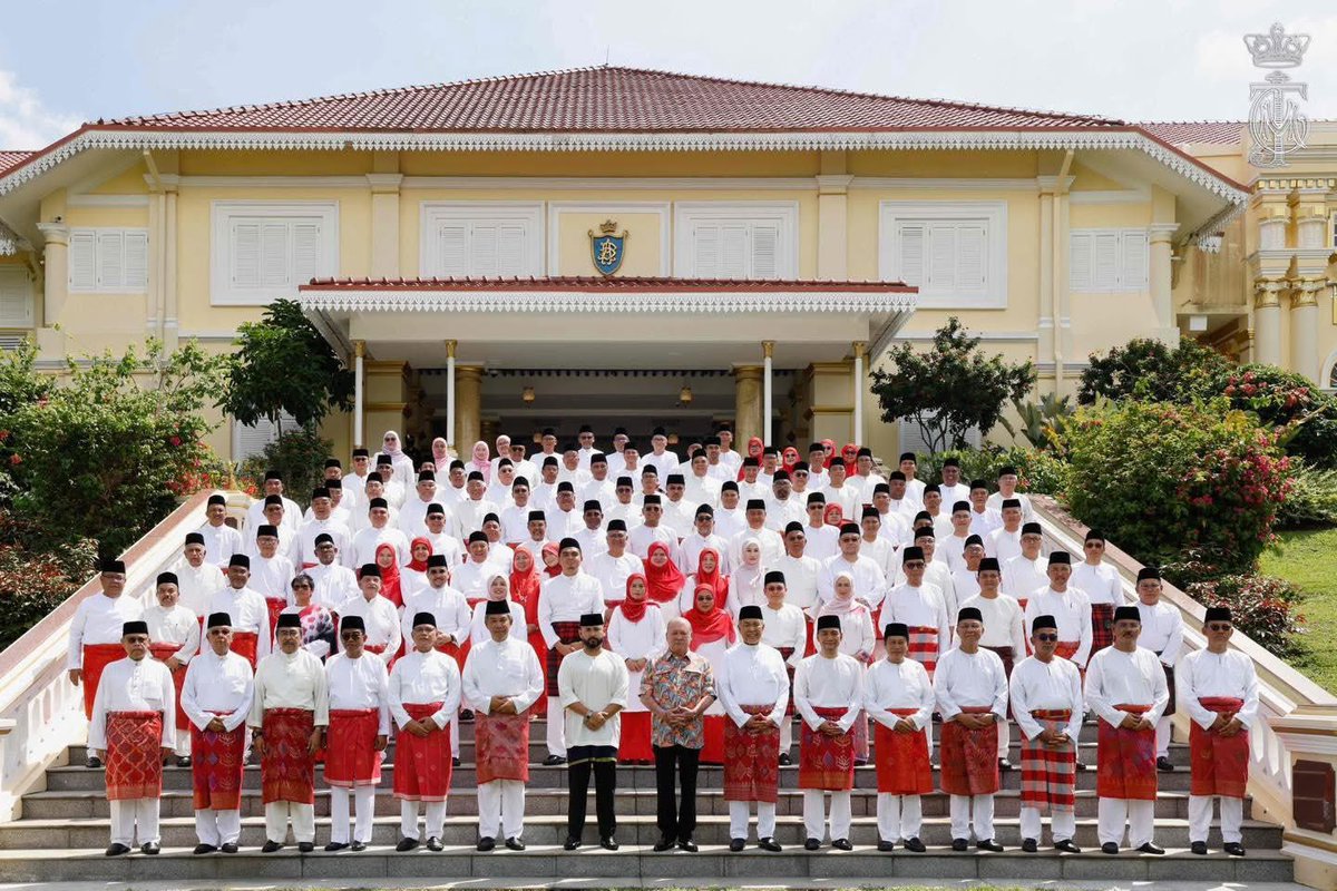 HRH Crown Prince of Johor tweet media