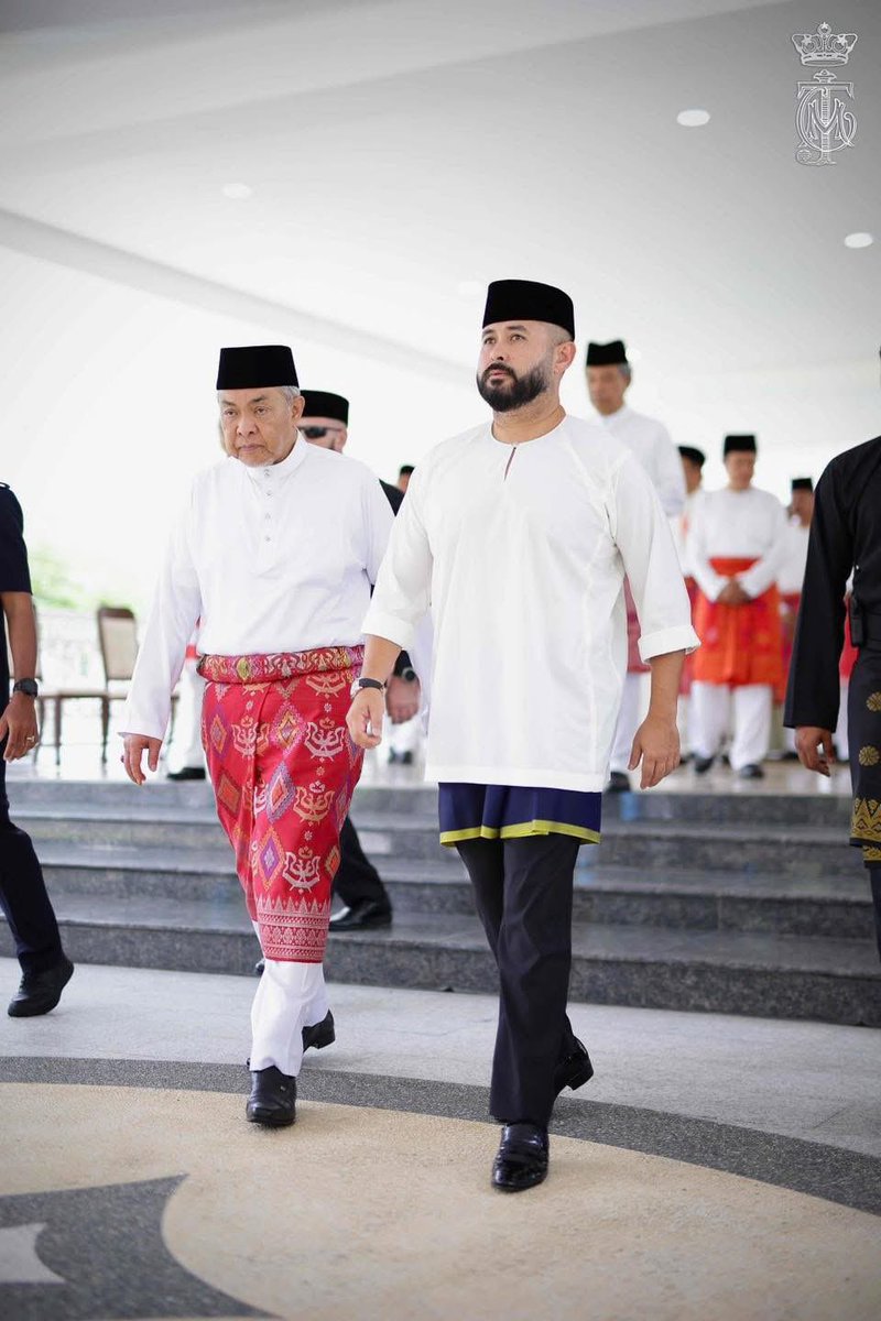 HRH Crown Prince of Johor tweet media