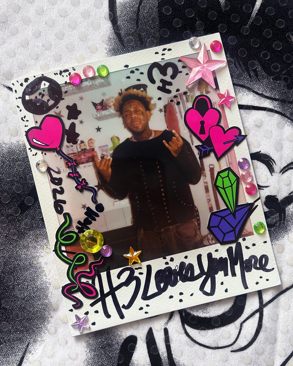 Leannaperry's tweet photo. Custom NeonGothTM Polaroid - H3lovesyoumore 💕💎🎵 Illustrated graphics, rhinestones, and MySpace-inspired stickers. Handmade kawaii artwork inspired by alternative music culture, Blingee edits, and underground internet aesthetics. https://t.co/txPCKP8A3p