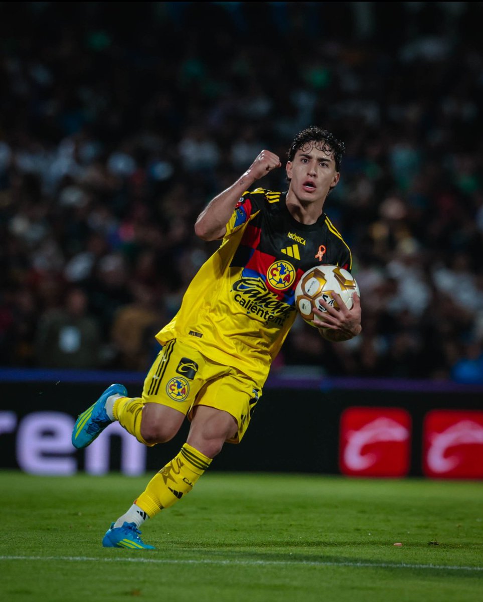 lio2110's tweet photo. Que partido el de hoy , el número 1 no pudo ganar, pasa por el empate, pero en goles no pudo... se ocupa reforzar @ClubAmerica https://t.co/lbhGf2sWfX