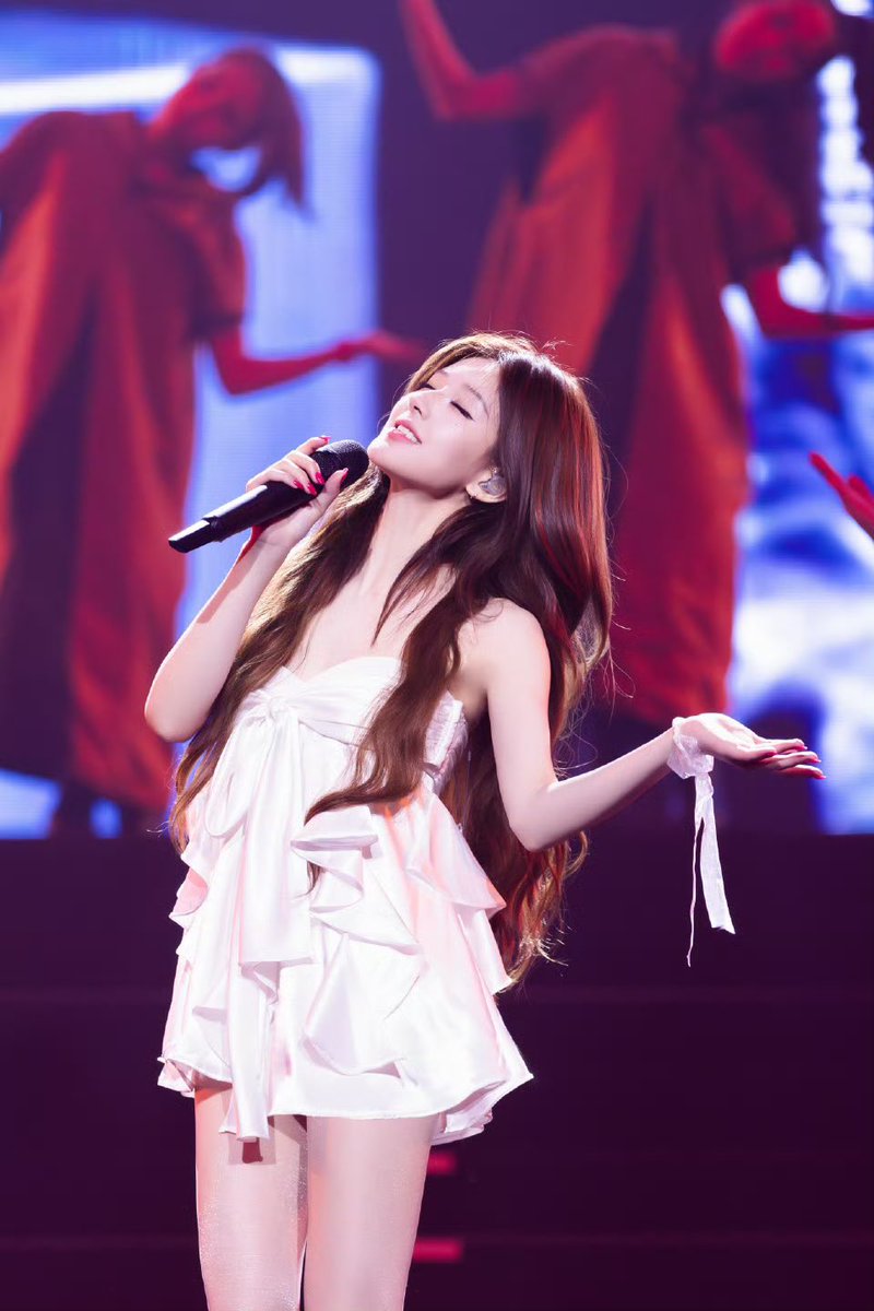 ♡ จ้าวลู่ซือ 赵露思 Thailand ♡ tweet media