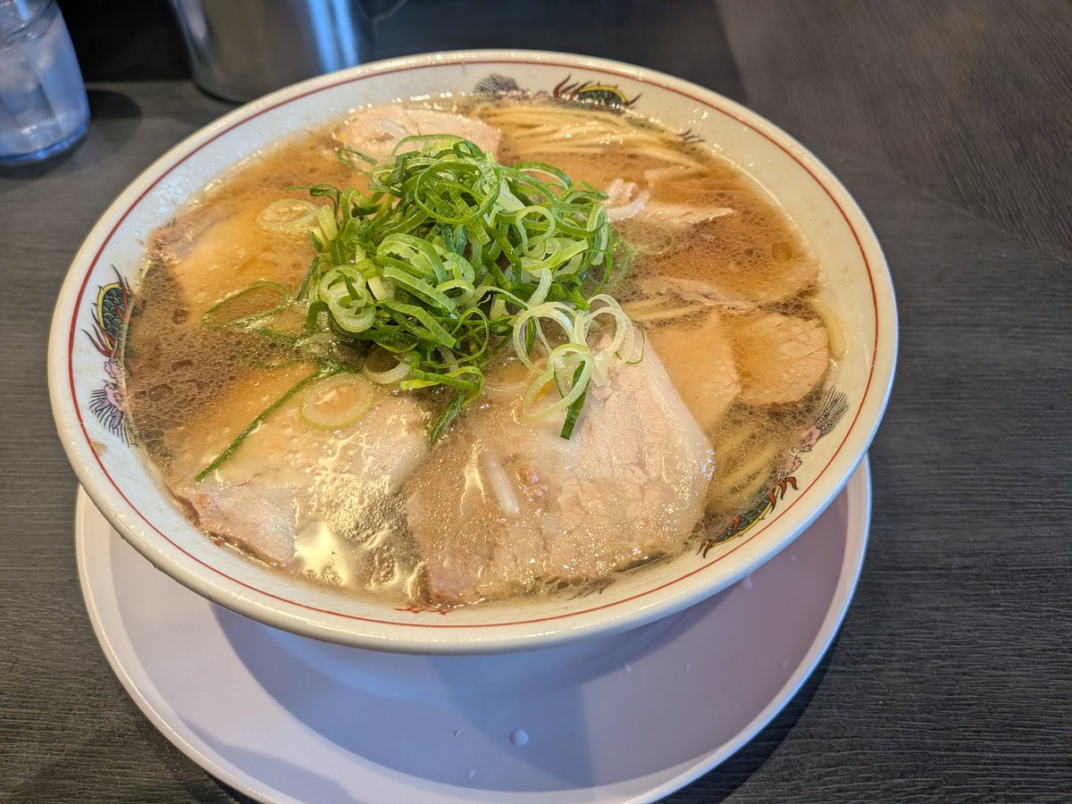たけジイ tweet media