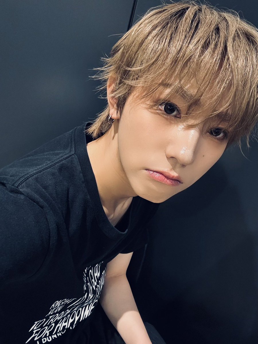 wildblue_ykme's tweet photo. [YUTO]

こんにちはっ！😃
今お昼休憩中だったりする〜？

#WILDBLUE #池田優斗 #YUTO https://t.co/C5y1gYHQGd