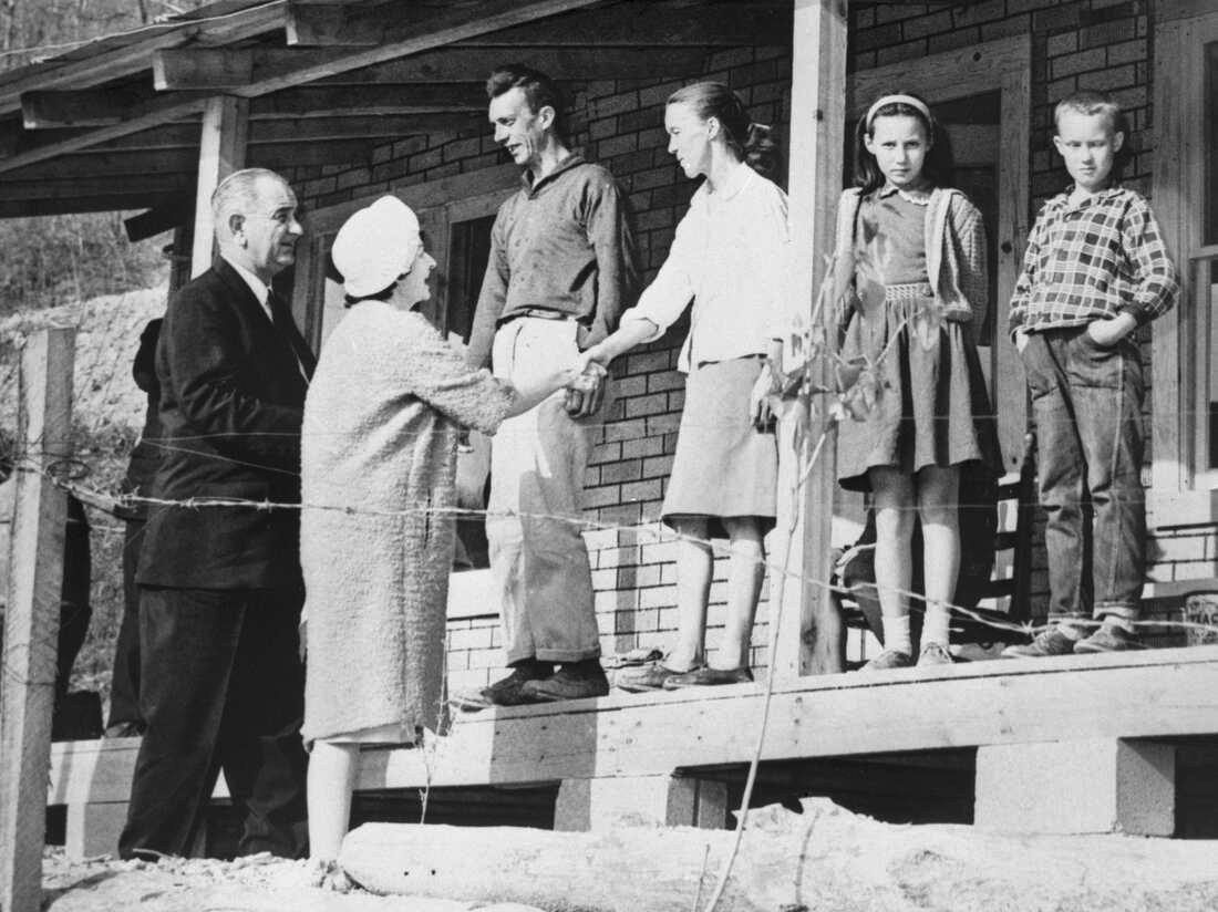 RGardnerWV's tweet photo. Then of course his assassination happened. Jackie framed that doodle and gave it to his little brother Robert, in part knowing he would continue to take up the cause of poverty in America.

And Lyndon Baines Johnson took that trip to East Kentucky in Kennedy's place. https://t.co/SmKW2qh4UV