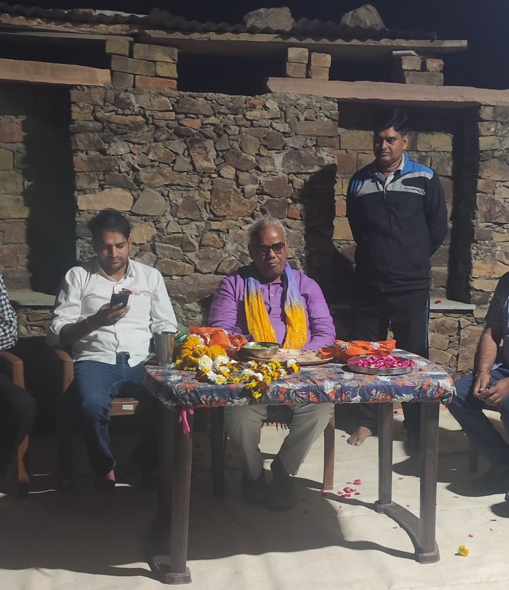 vinay_bhookar's tweet photo. राजस्थान सरकार में शिक्षा एवं पंचायती राज विभाग के कैबिनेट मंत्री और भाजपा के वरिष्ठ नेता श्री मदन दिलावर जी को जन्मदिन की हार्दिक बधाई एवं शुभकामनाएं
@madandilawar
#Bhookar #bherunda #degana #ईड़वा https://t.co/kaspH7Oe0C