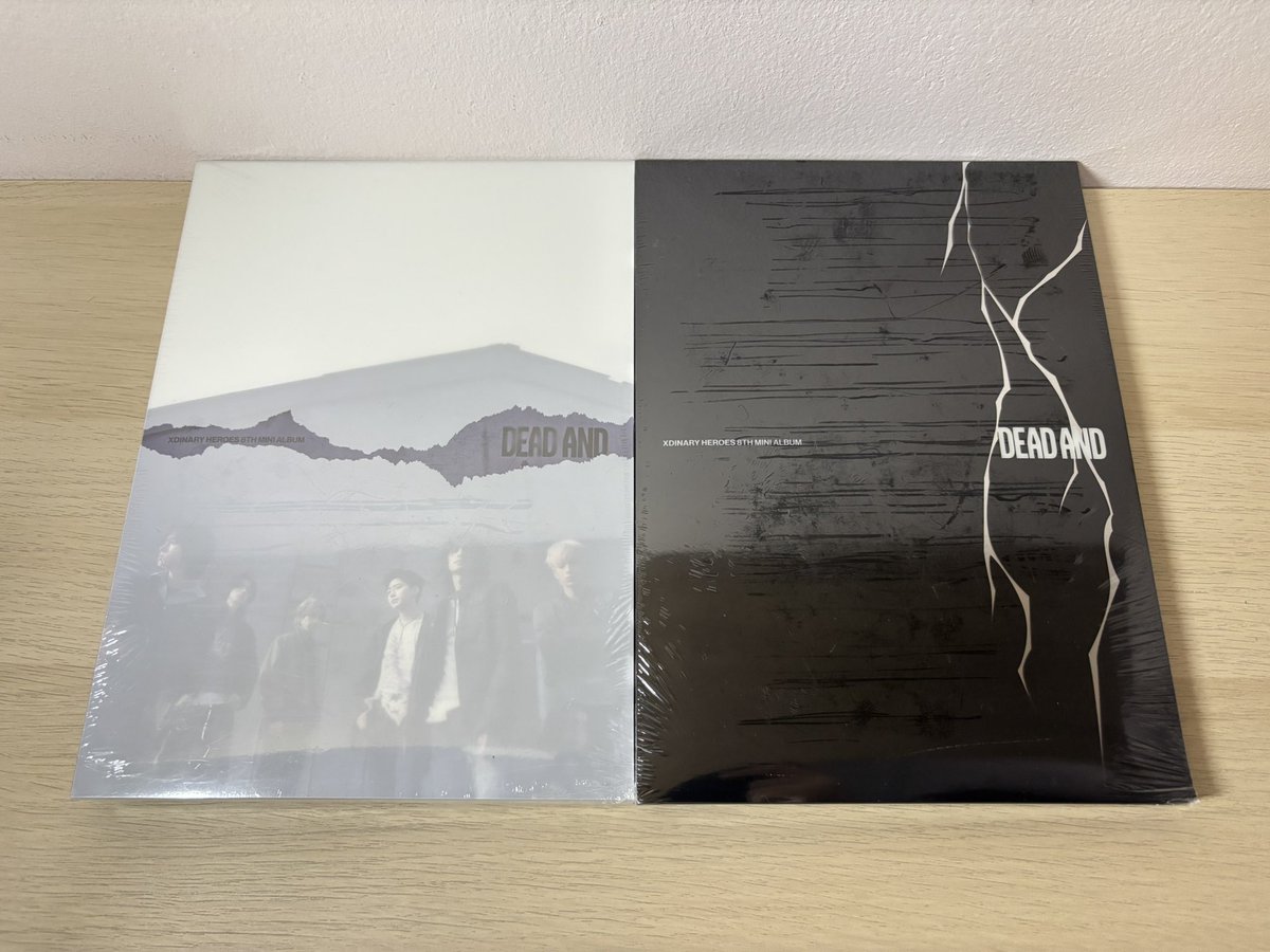 ryexdks's tweet photo. WTS พร้อมส่ง

บั้ม DEAD AND photobook ver.
(เลือกปกได้) บั้มละ 450

บั้มไม่แกะ + การ์ดเบเน
• whosfan โอด / จูยอน บั้มละ 700
• yes24 / apple music กาอน บั้มละ 650

ค่าส่ง 50

การ์ดยูนิต 150 ส่งฟรี

สนใจ DM ได้เลยค่า
#ตลาดนัดxdinaryheroes https://t.co/nmoYH8XFxR