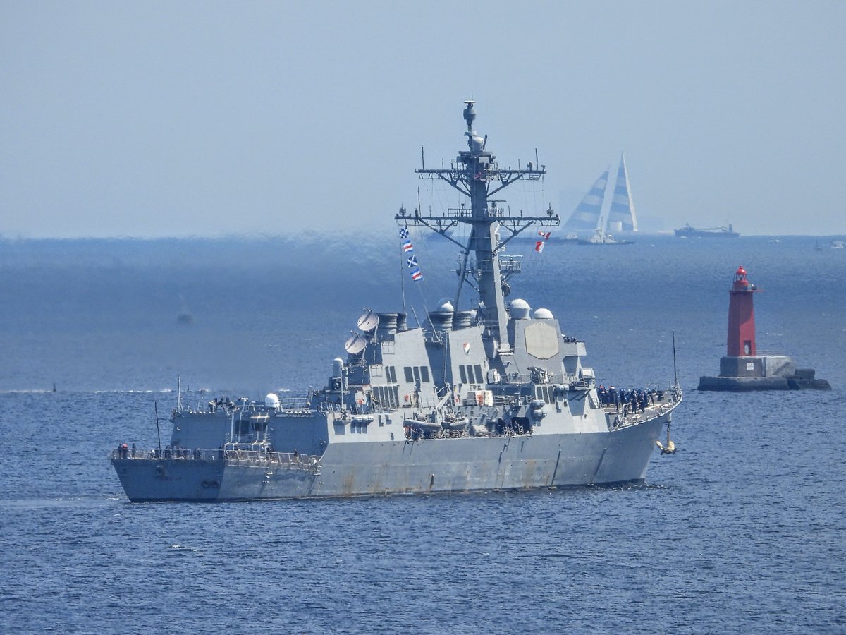 🇺🇸米海軍ｲｰｼﾞｽ艦「ｼｬｳﾌﾟ(USS Shoup, DDG-86)」出港(UW)