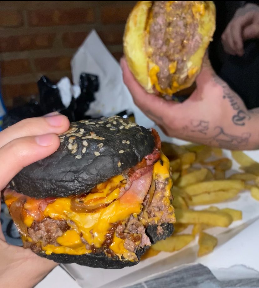 los domingos son de noni y hamburguesas 👌🏼