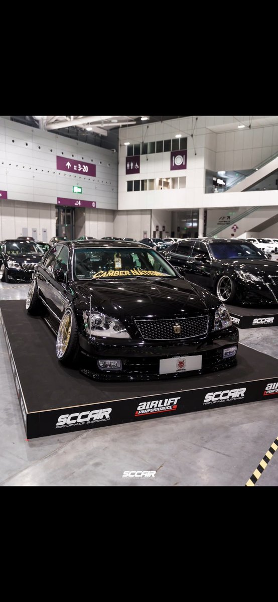 中国のVIPカー
展示も気合い入ってて凄い