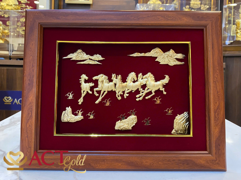 _actgold's tweet photo. Quà tặng tranh ngựa dát vàng 24K ACT GOLD
https://t.co/49YsiseChZ
#quatang
#madaothanhcong https://t.co/V5TGqKXnyy