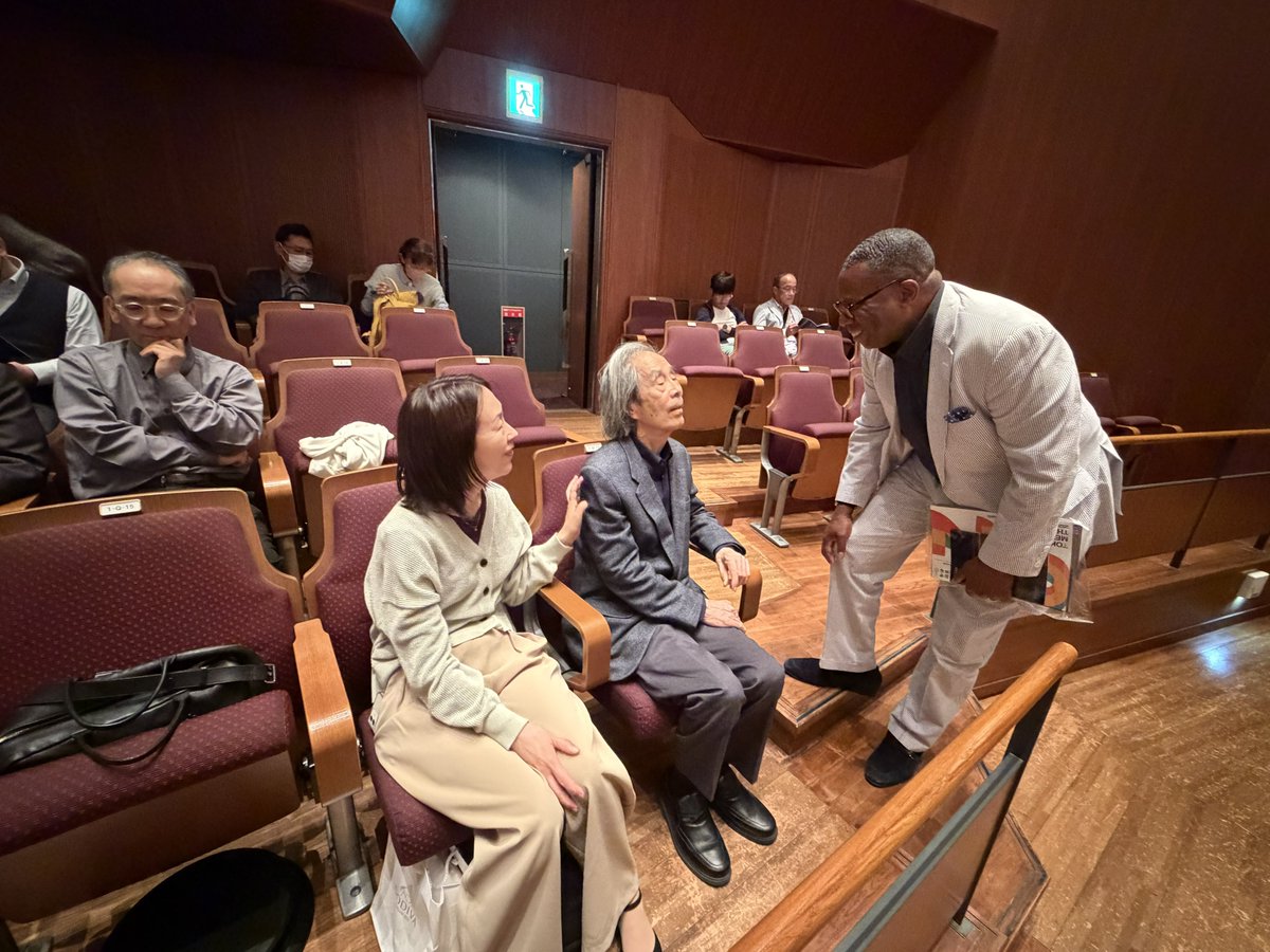 taki_614's tweet photo. 僕『僕も30年かけて交響的変容つくります』

娘さん『30年後は幾つになりますか？』

僕『ちょうど58歳くらいです』

先生『とても良い時期に完成できますね』

…頑張ります∠( ﾟдﾟ)／エ ﾞｪｰイ！ https://t.co/1Gy6lCxpkj