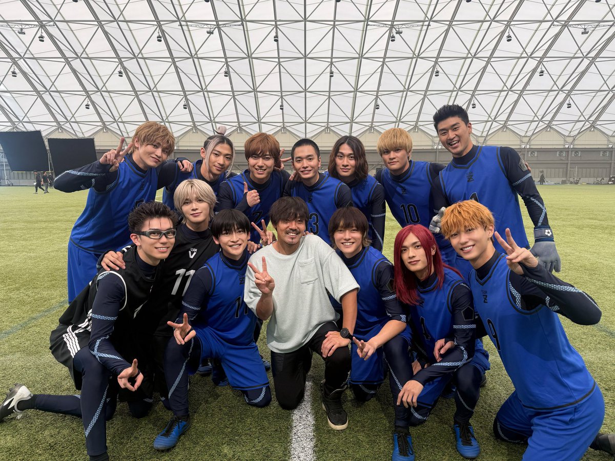 小指 tweet media