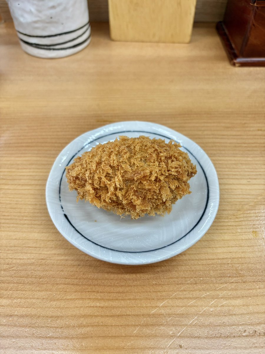 0623RhO's tweet photo. 曙橋で揚げ物を頂きました🙏

#ランチ

とんかつ 山さきさん🐽 https://t.co/Ed3v6IJgoV