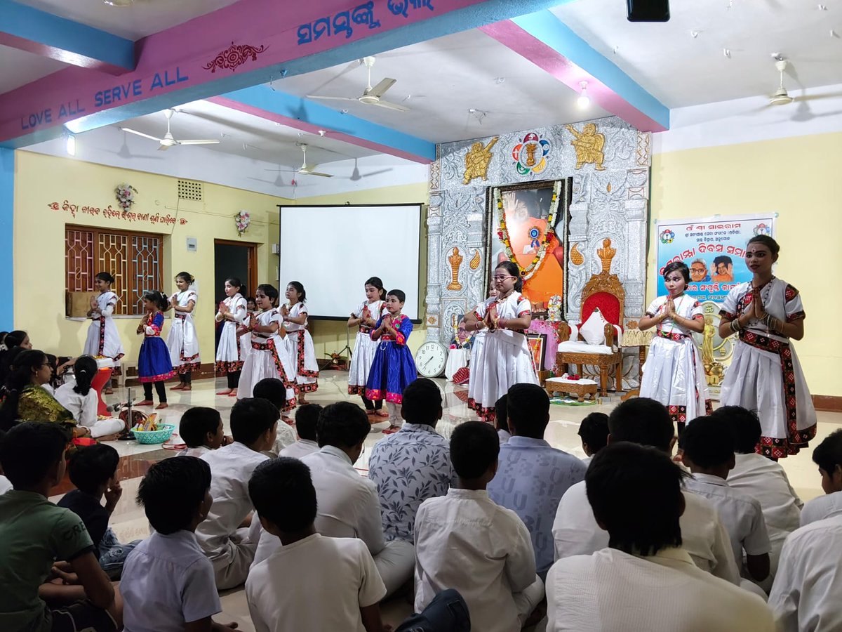 sathyasaiodisha's tweet photo. Loving Sairam..
With the blessings of Sri Sathya Sai Baba, various Samithis under Angul District joyfully celebrated the auspicious occasion of Easwaramma Day on 06 May 2026 along with Family Participation Week.
#easwarammaday 
#Angul 
-Media Team https://t.co/Y21sEwySIw