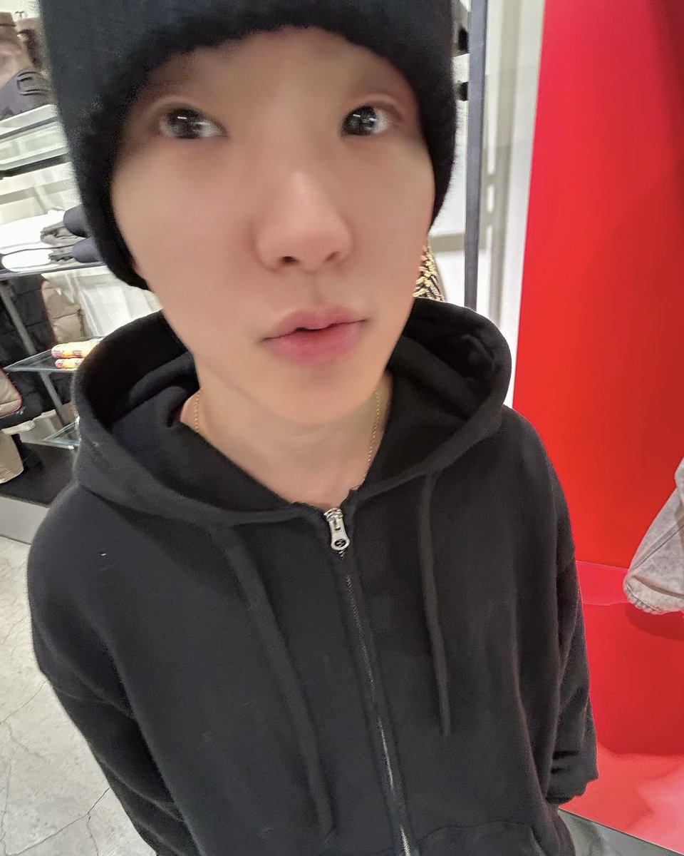 제이 tweet media