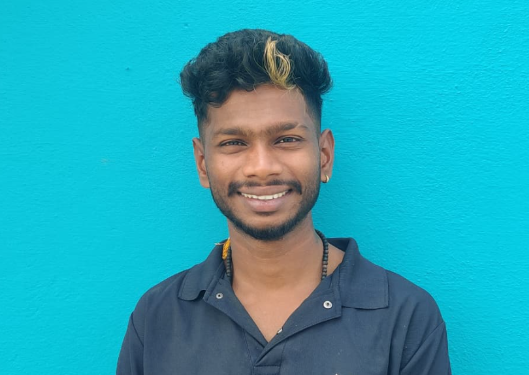 sunnewstamil's tweet photo. #NewsUpdate | திருவாரூர் அருகே வண��டாம்பாளை கிராமத்தில் உள்ள கோயில் திருவிழாவில் காவடி எடுத்துச் சென்ற போது நடந்த தகராறில் எட்டியலூர் கிராமத்தைச் சேர்ந்த சந்தோஷ் (23) என்ற இளைஞர் அடித்தே கொலை - நன்னிலம் போலீசார் உடலைக் கைப்பற்றி விசாரணை

#SunNews | #Thiruvarur | #Crime https://t.co/u20MFZtejR