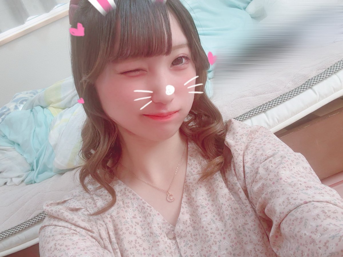 ゆーな tweet media