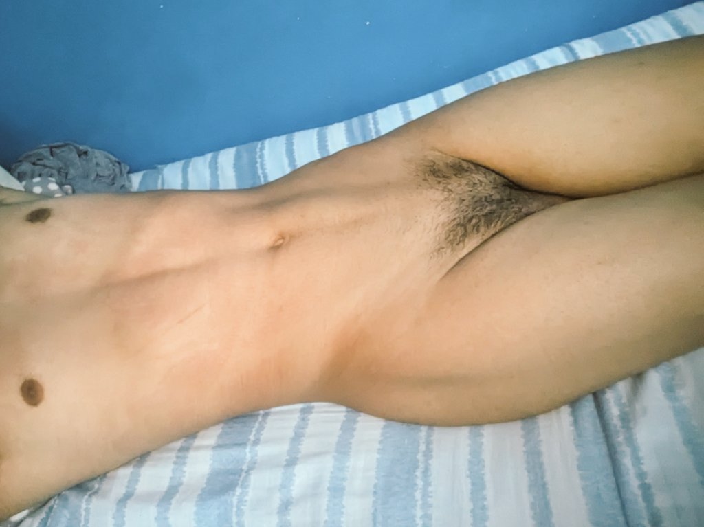 me gustaria tener mas cintura 
 #teen #femboy #nsfwtwt #twink