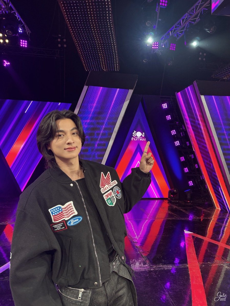 aiza_wuv_GK23's tweet photo. We have a full day The Wall Song shooting today. Su Su to @gulfkanawut and phi phi fans that is attending the shoot today na kha ✌🏻✌🏻

#GulfKanawut #กลัฟคณาวุฒิ
#TheWallSong https://t.co/K8g30lS9be