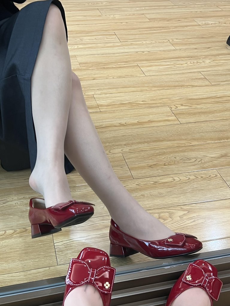 daolaMM's tweet photo. 小小三连拍 https://t.co/tZaJNhlLeJ