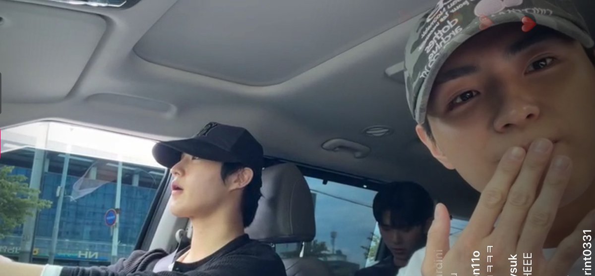 Yonghee said gonhun is at the car infront of them and hyunsuk is driving Yonghee go…
1 hour left till Yonghee officially…go in…