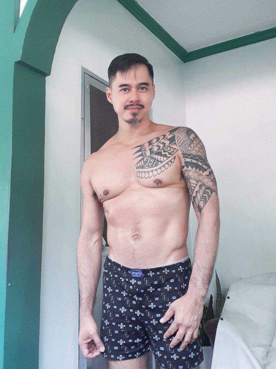 DizonAlain's tweet photo. Forget motivation. Just do it!
It's discipline and sticking to your goal and values that work, and not motivation.
Have a productive, blessed week ahead! Happy Monday! ππ«°π
#FitPoz #MeAt49 #JustDoIt https://t.co/sS4UyDETK3