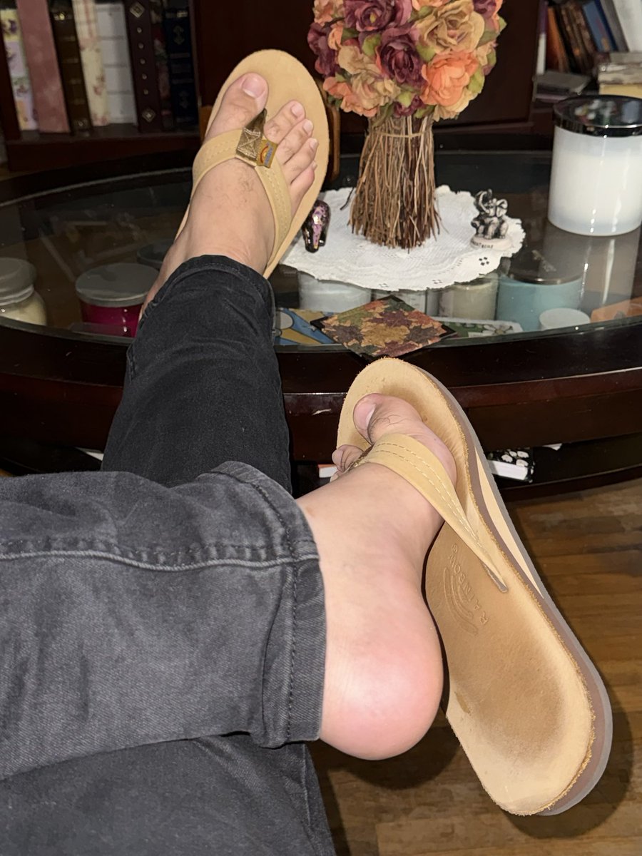 bluezftsh's tweet photo. In Rainbows👣💦
#GayFeet #MaleFeet #Feet #FootFetish #FeetPics #FootContent #GayFetish #FootWorship #Soles #Barefoot #ToePics #MensFeet #FeetOfMen #GayMen #GayNSFW #GayAdult #QueerCreator #GayCreator #SockFetish #FootLover #rainbowflipflops #rainbows #flipflops https://t.co/z0JbFCi300