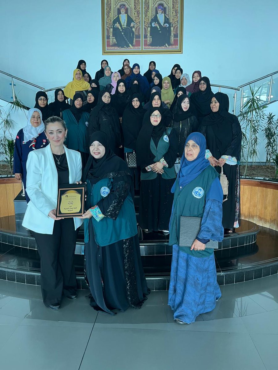 IMCOofficial's tweet photo. NU-IMCO welcomed a delegation from the Omani Women’s Association in Ibri as part of its commitment to community engagement and social responsibility.

The visit included an introduction to IMCO’s academic programs, and a tour of its advanced training workshops and simulators. https://t.co/Hr8XvUF9qr
