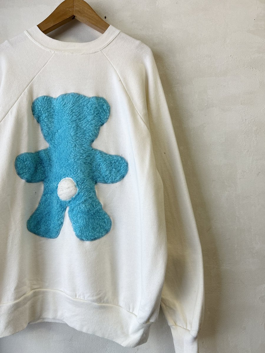 太陽も風も気持ち良い月曜日ですね〜！！！ 入荷お見逃しなくです