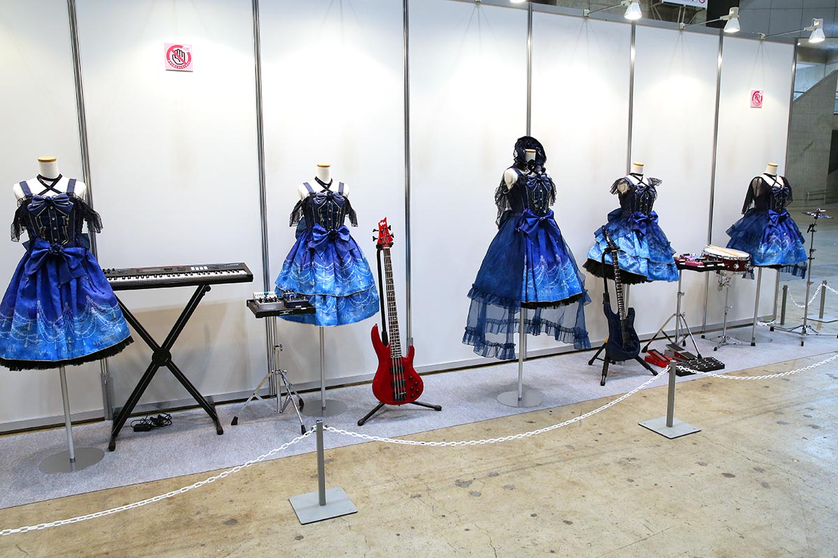 BUSHIM_ongaku's tweet photo. 【今日は何の日？】

8年前の2018年5月13日
BanG Dream! 5th☆LIVE［Day2:Roselia -Ewigkeit-］(幕張メッセ国際展示��)を開催しました。

#バンドリ #Roselia

▼本公演はBlu-ray「Roselia 2017-2018 LIVE BEST -Soweit-」に収録！
https://t.co/LDQKNMvZN3 https://t.co/gYB9QDuNjS