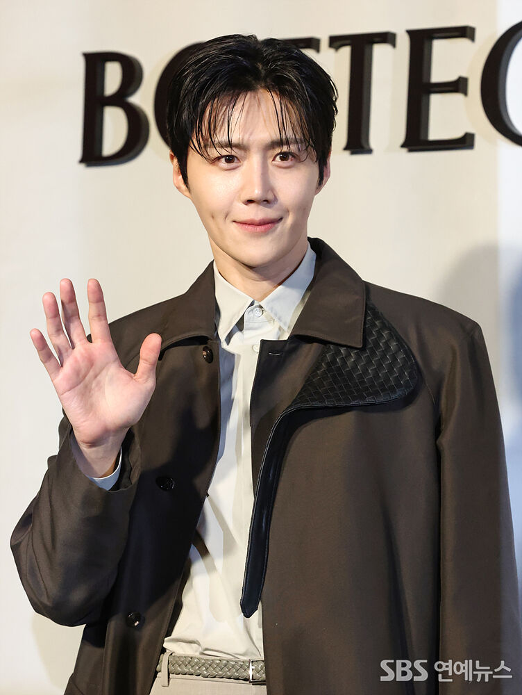 SBS Star tweet media