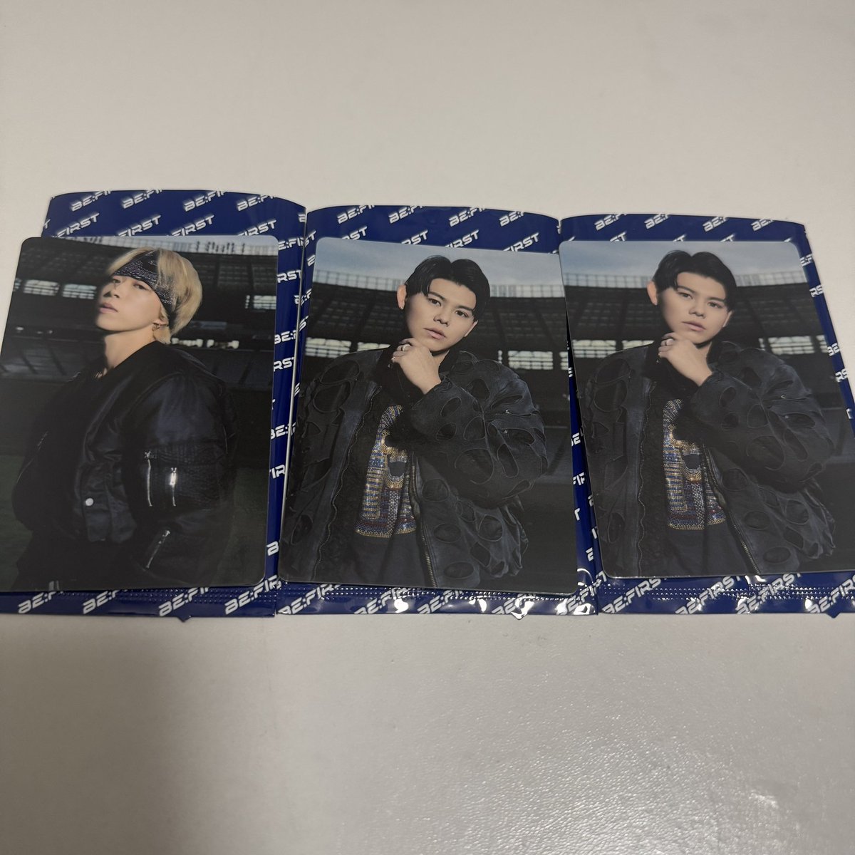 nm2mv's tweet photo. BE:FIRST  We are the "BE:ST" 
シークレットフォトカード 交換を探しております。

【譲】ソウタ レオ×2
【求】シュント

味スタ17日、又は都内手渡し🉑
お心あたりのある方はDMかリプまでお願いいたします。
#BEFIRST交換 https://t.co/PbSwfXQ007