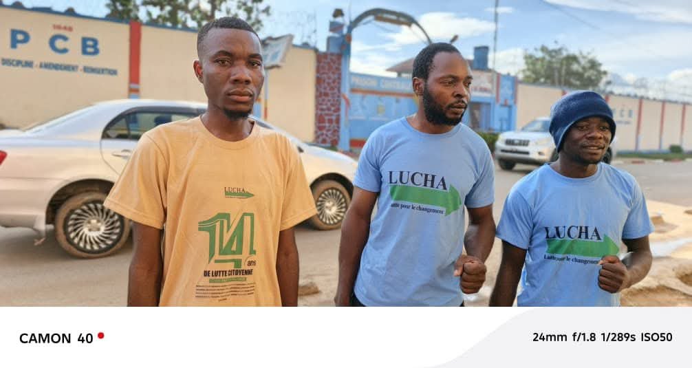 demontcl's tweet photo. Deux mois de prison et 150.000 Fc d'amende pour les trois activistes de la @luchaRDC arrêtés pour avoir organisé une manifestation réclamant de l'eau potable à Bunia, à l'est de la #RDC. Ils n'auraient jamais dû être condamnés, mais ils sont libres. @hrw_fr https://t.co/V2TmO1eDiS