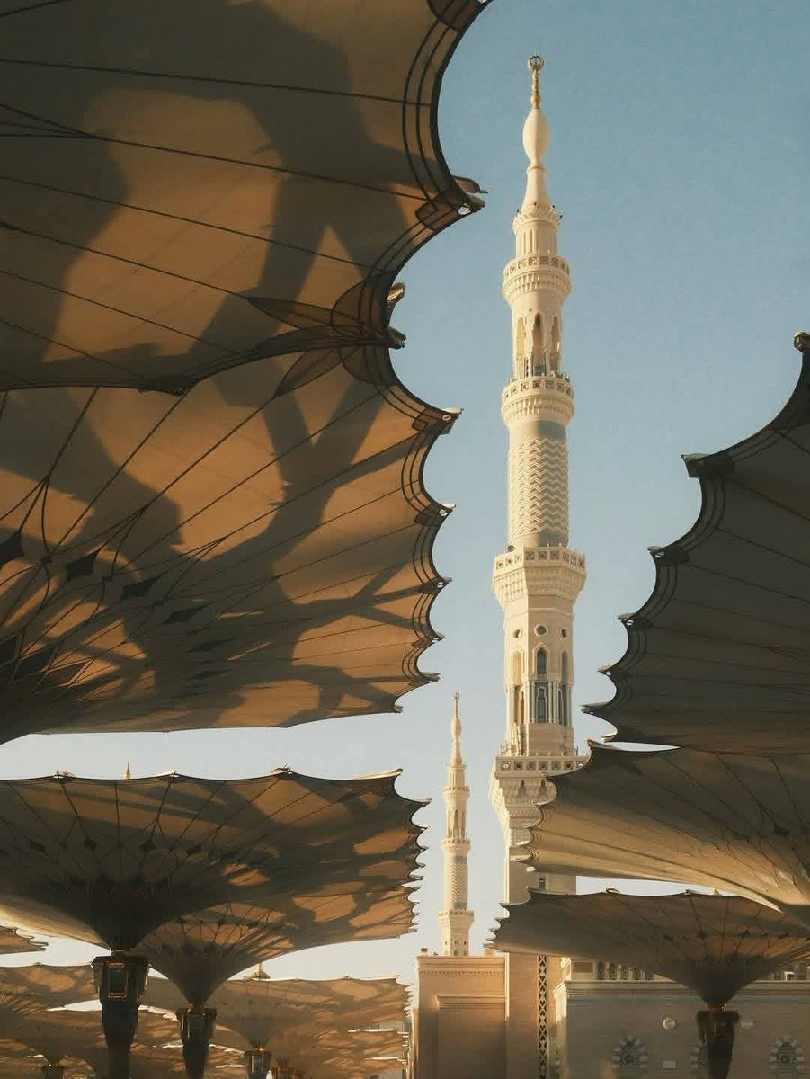 Phatymarh44's tweet photo. I just want to go to Madinah and cry my heart out. https://t.co/6RQGlKM1Dm