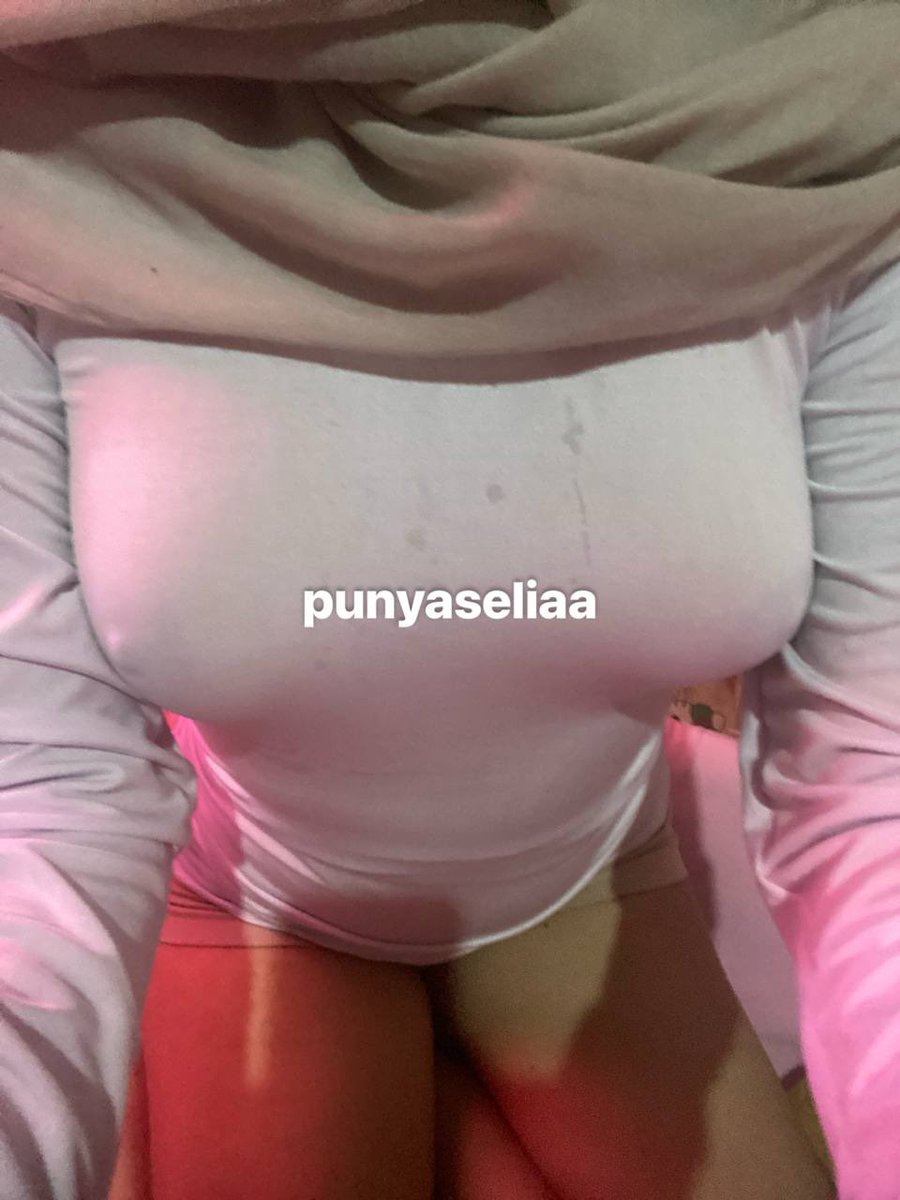 selia tweet media