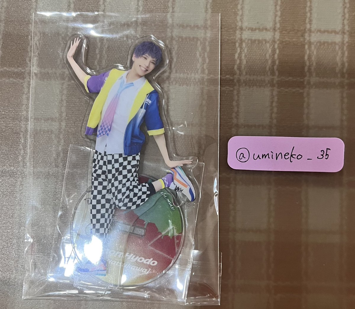 umineko_35's tweet photo. @aki1212ooo はじめまして、こんにちは。
検索よりお声がけ失礼いたします。
当方、九門を所持しているのですが郵送にて至との交換は可能でしょうか？まとめて優先のところ申し訳ございませんがご検討いただけますと幸いです。 https://t.co/3tZkDVb3mS