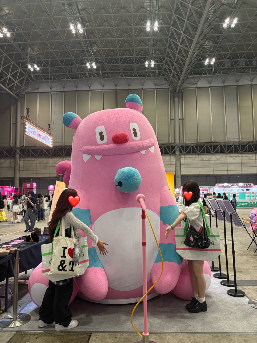なゆ tweet media