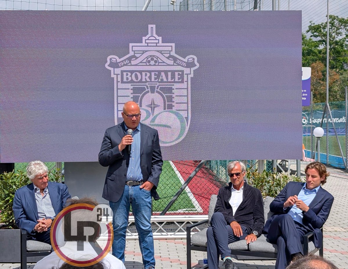 LAROMA24's tweet photo. 🟣 La #Boreale compie 80 anni: #Bove presente alla cerimonia per l'anniversario 🎂
➡️ https://t.co/CqBJqS4NO8
#ASRoma https://t.co/8MIIm8T7xU