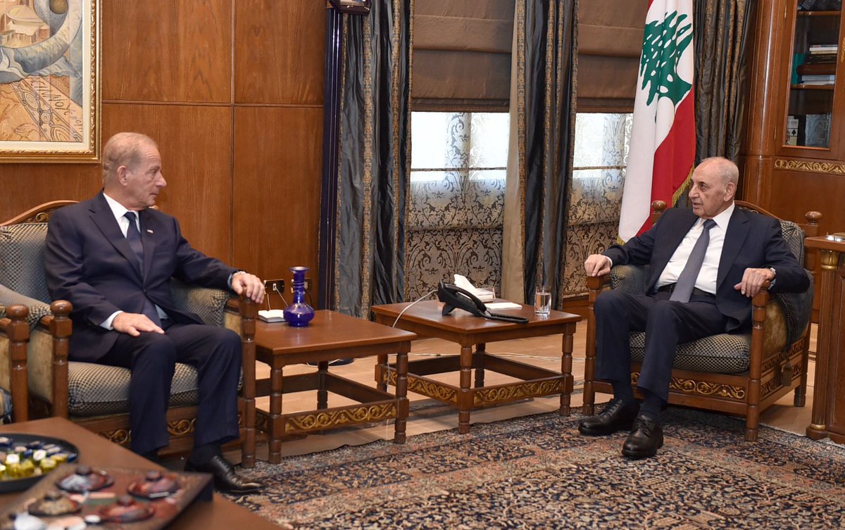 Icibeyrouthnews's tweet photo. * Le président du Parlement #NabihBerry a reçu l'ambassadeur des États-Unis d'Amérique au #Liban, #MichelIssa.
* La rencontre a porté sur l'évolution de la situation au Liban et dans la région ainsi que sur les derniers développements. https://t.co/1a27a7GqjG