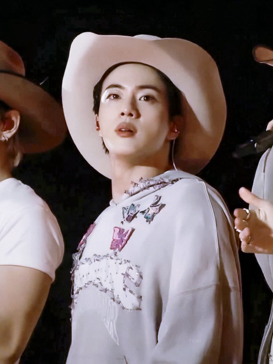 teki_1204's tweet photo. Cowboy Barbie https://t.co/WKEe1BlWO0