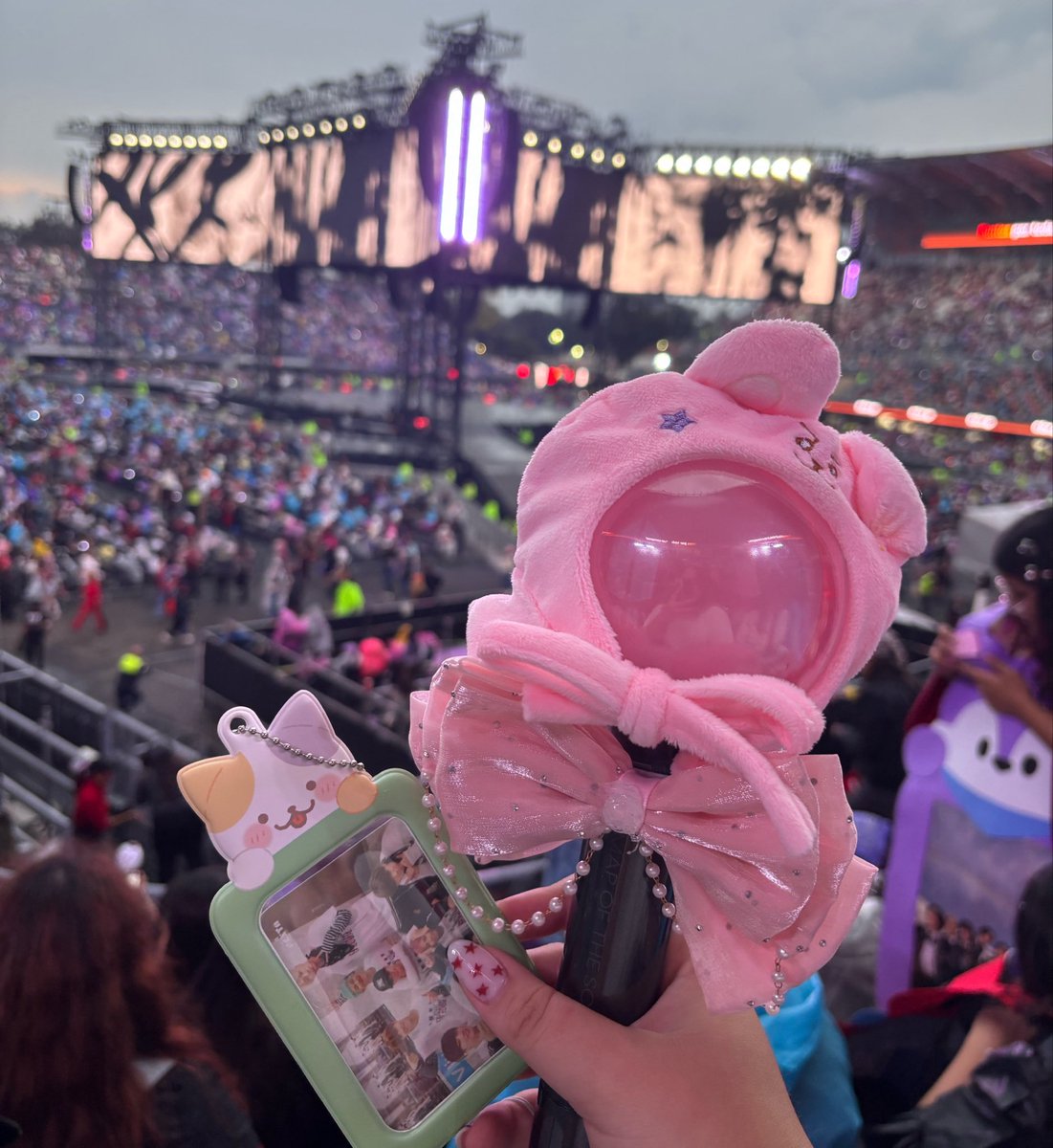 nata⁷ vio a bts 🇲🇽 tweet media