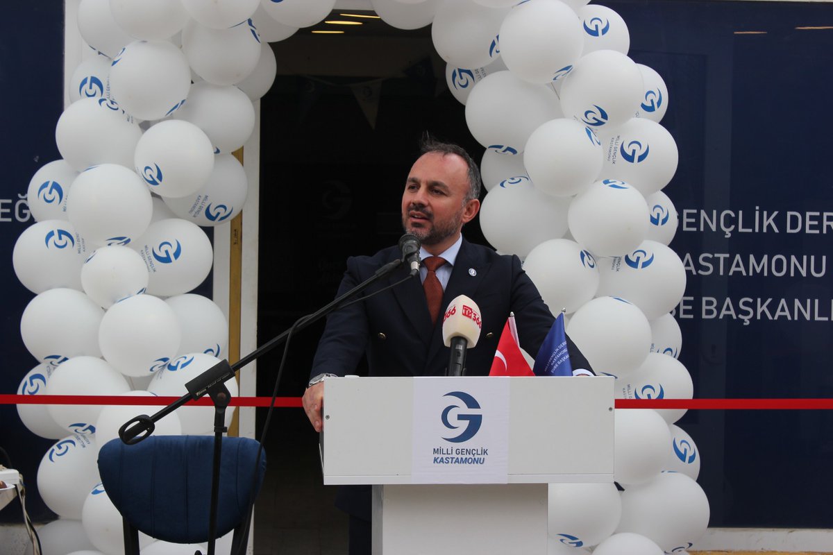 milligenclikmgd's tweet photo. Milli Gençlik Derneğimizin Kastamonu İl Temsilciğinin açılışını, Genel Başkanımız Ahmet Özvatan, Genel Başkan Yardımcılarımız Ali Seyyar ve Muhammed Kemal Kahyalar'ın katılımıyla gençlerimizin ve Kastamonulu hemşehrilerimizin büyük teveccühü içerisinde gerçekleştirdik.

#gençlik #kastamonu #milligençlik