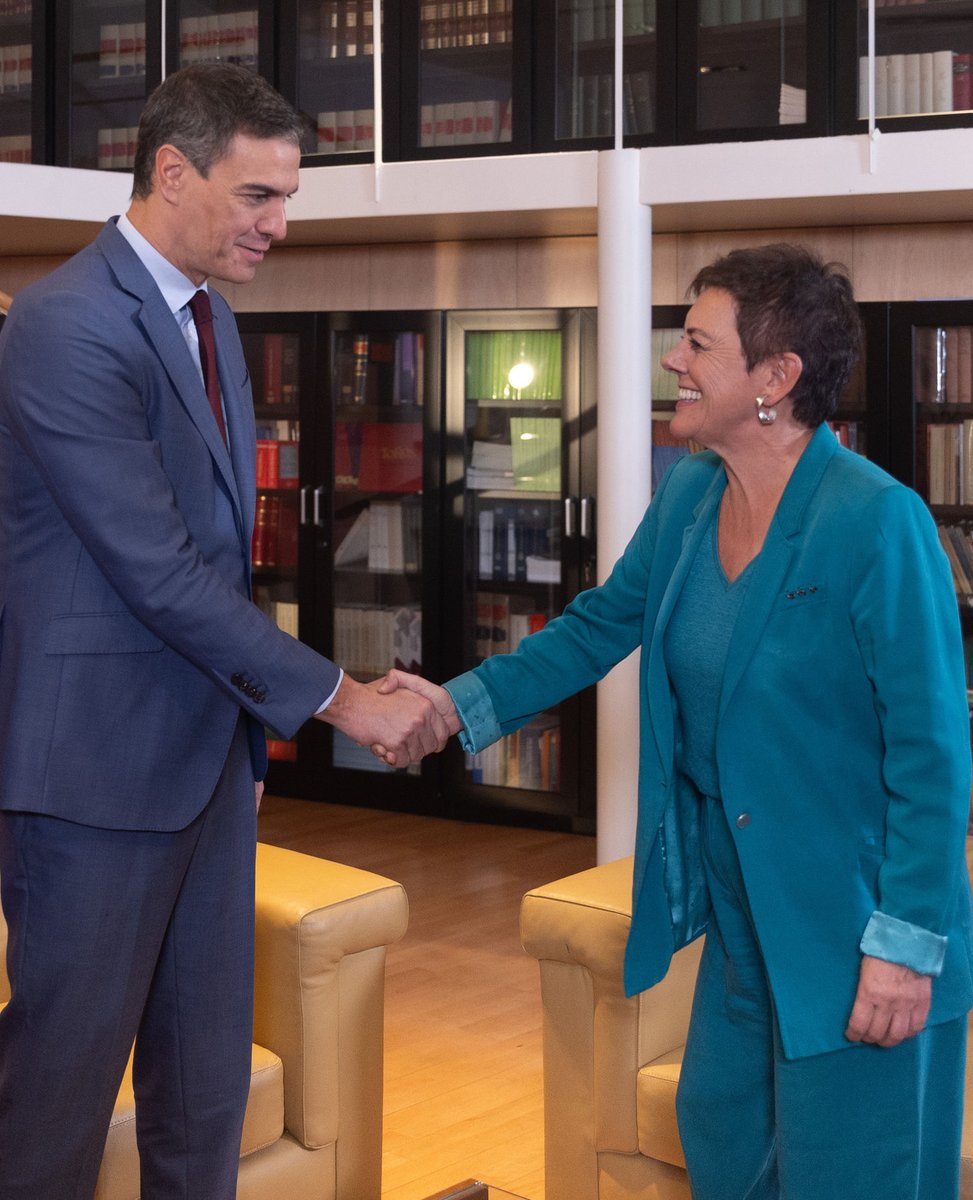 Los Meconios tweet media