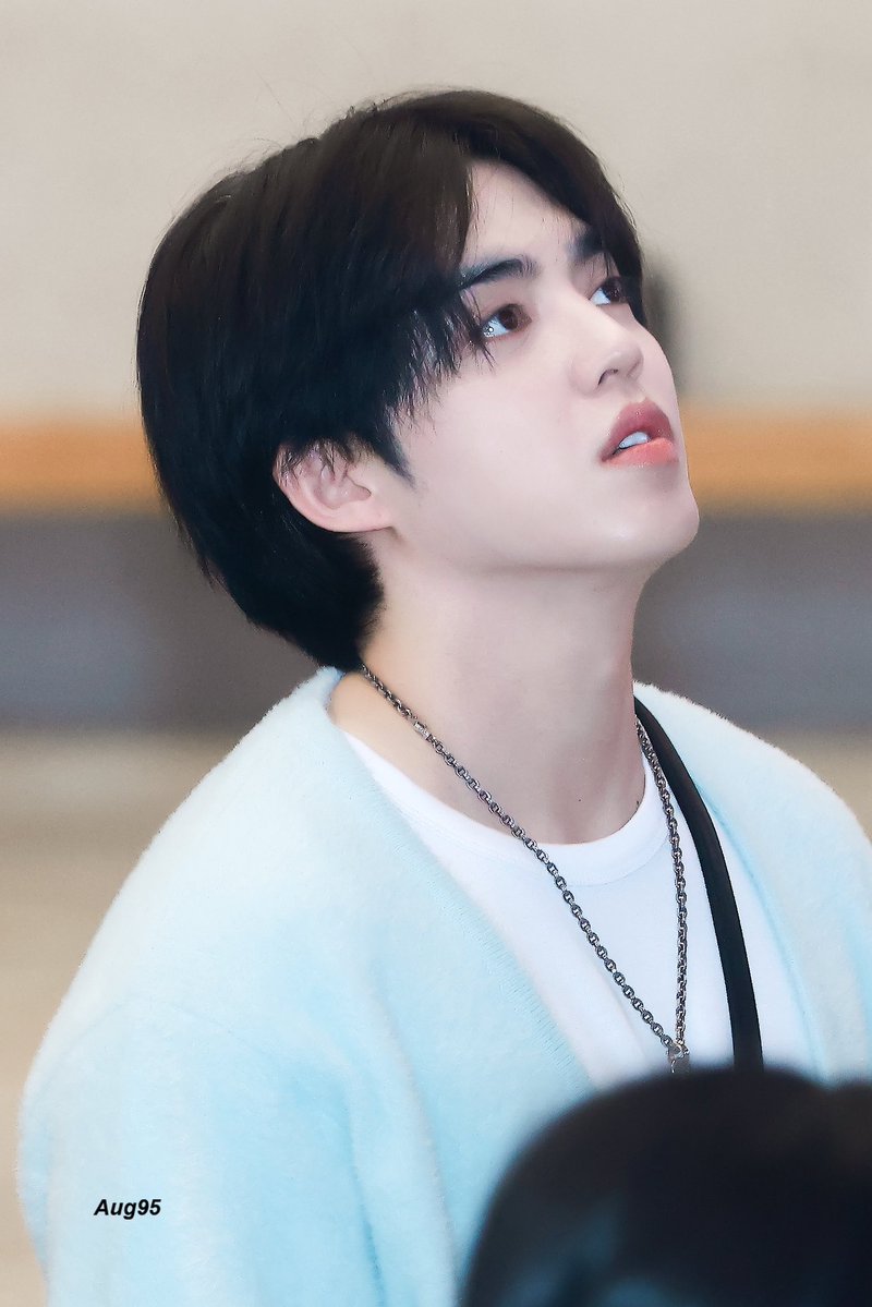 260511 GMP

✈️

#세븐틴 #SEVENTEEN #최승철 #승철 #에스쿱스

<a href="/pledis_17/">세븐틴(SEVENTEEN)</a>
