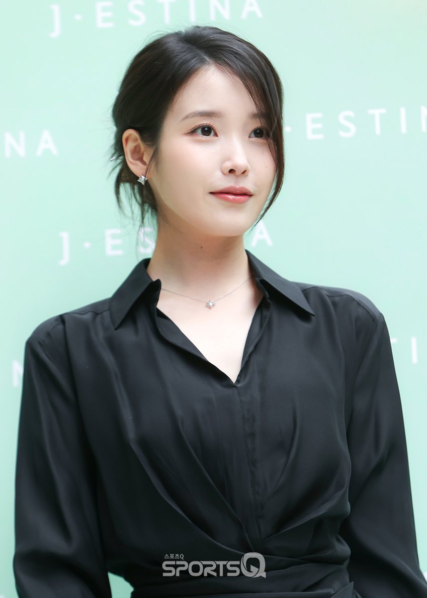 사랑에 빠지는게...
이렇게 쉬운거 몰랐네... 🥹
