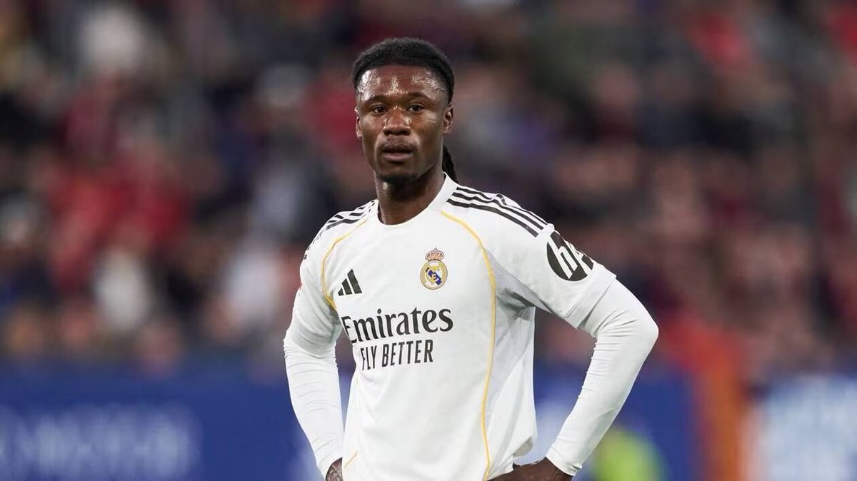 mbafraaude's tweet photo. Hay que hablar de la cantidad de “jugadorcitos” que tenemos eh. No son malos pero tampoco destacan en absolutamente nada especial, en un Real Madrid serio y competente no olerían ni el banquillo. https://t.co/brUWvs0MgI