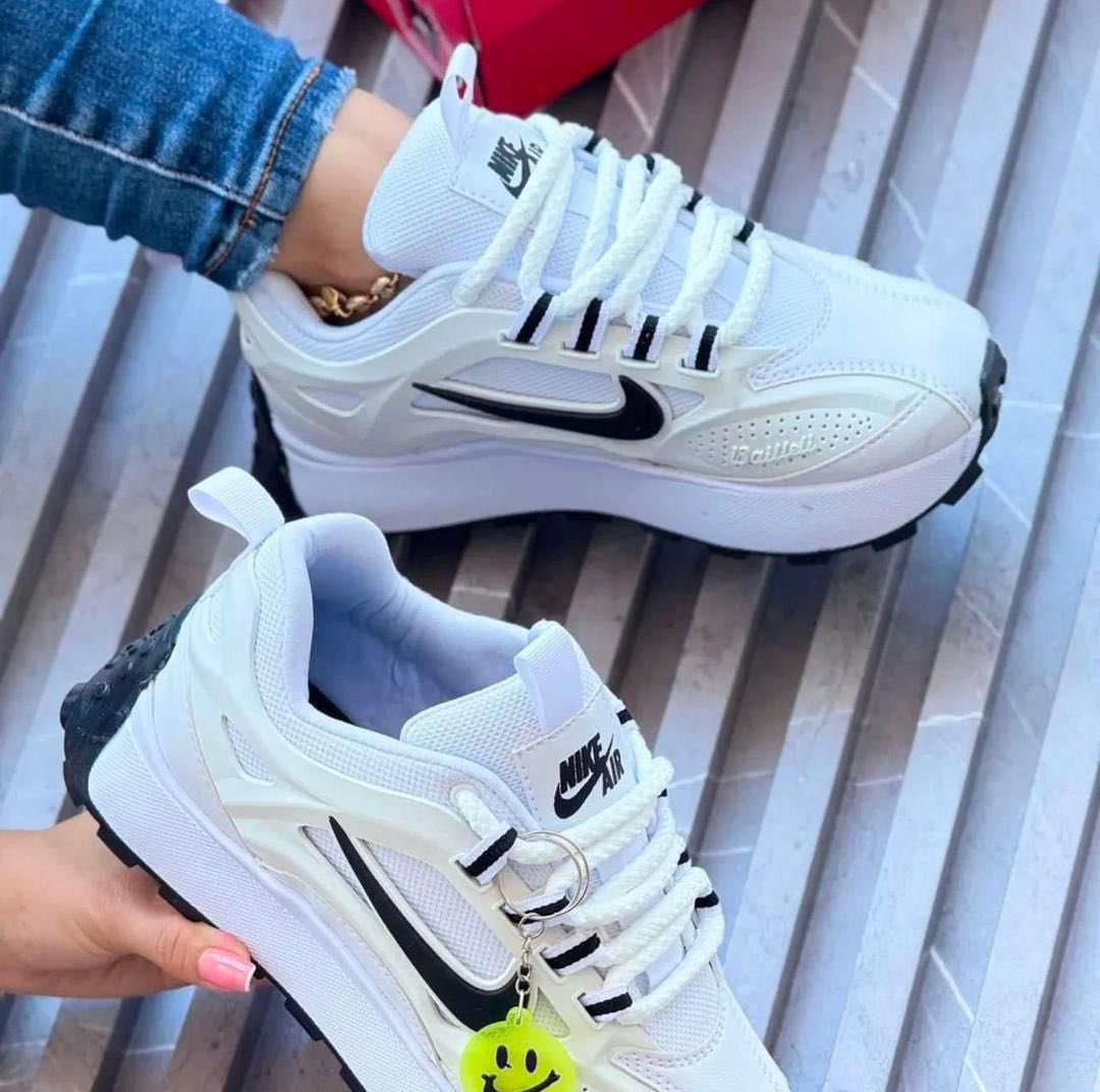 STAY WILD SNKS

EUR SIZE: 38-45

UNISEX 

25,500🏷️

BOX📦(OPTIONAL)

EXACTLY AS SEEN

📍Ibadan 

Nationwide delivery 🚚