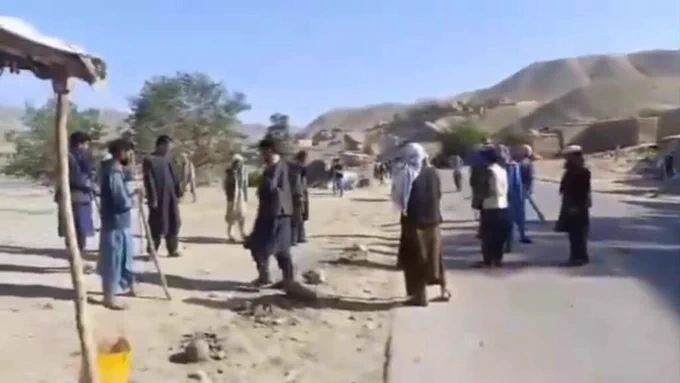 Clashes over poppy fields in Badakhshan caused multiple casualties.