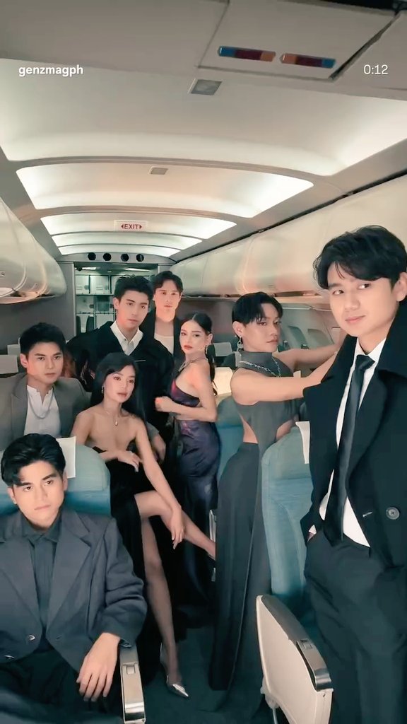 mnr_shipper's tweet photo. Gen Z magazine concept director:
what's the theme?
YES!! 😎
📸https://t.co/BxxQyBulKz
pinaka bet ko ang avant apocalypse 🔥🔥
#genzmagazine #genzmagph #Esnyr https://t.co/EawlwMovaN