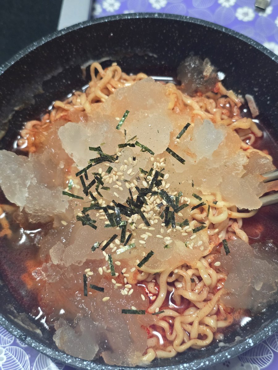 밥티 tweet media